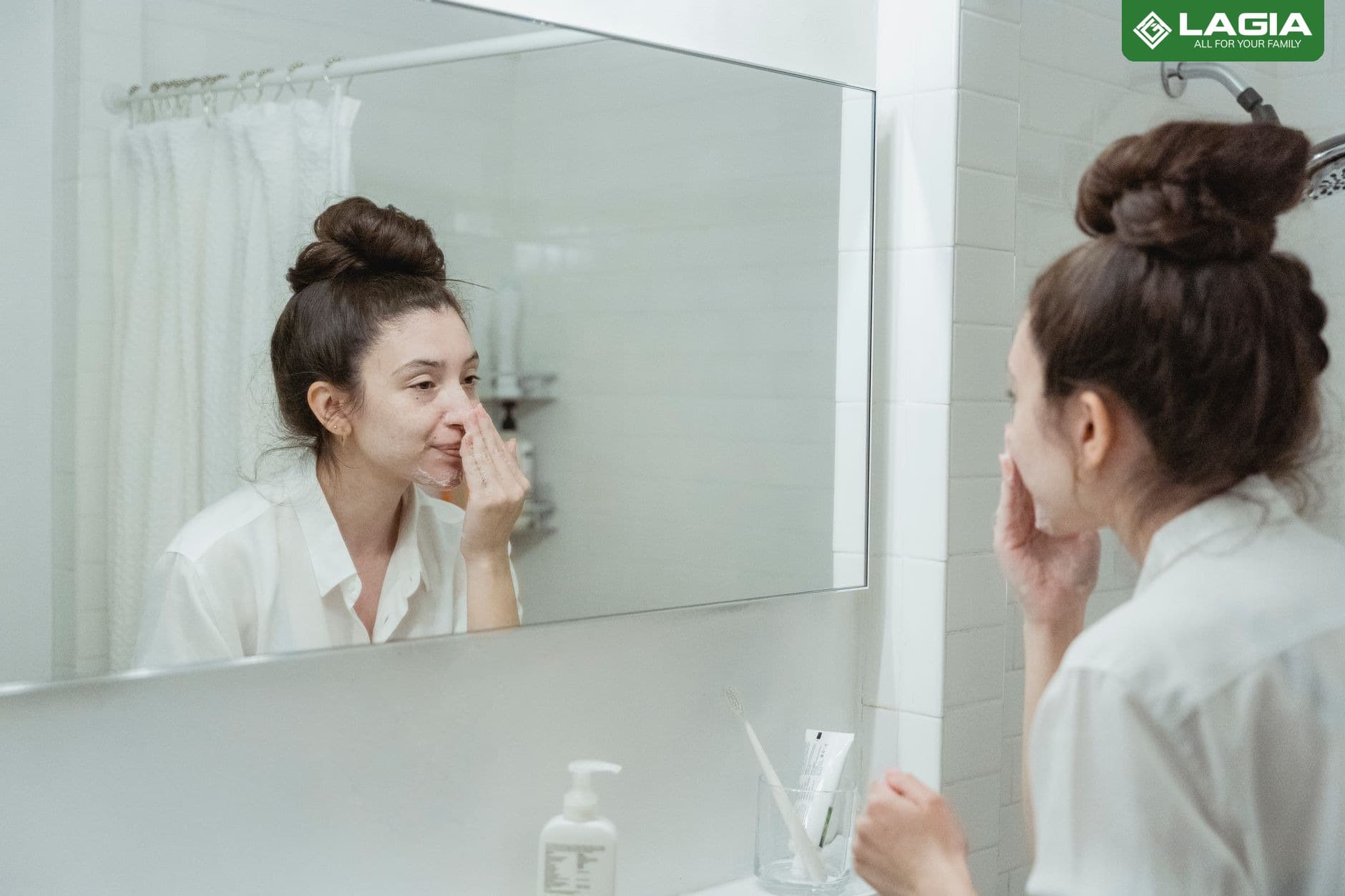 Mụn Nội Tiết Là Gì? Nguyên Nhân Và 7 Cách Cải Thiện Từ Bên Trong
