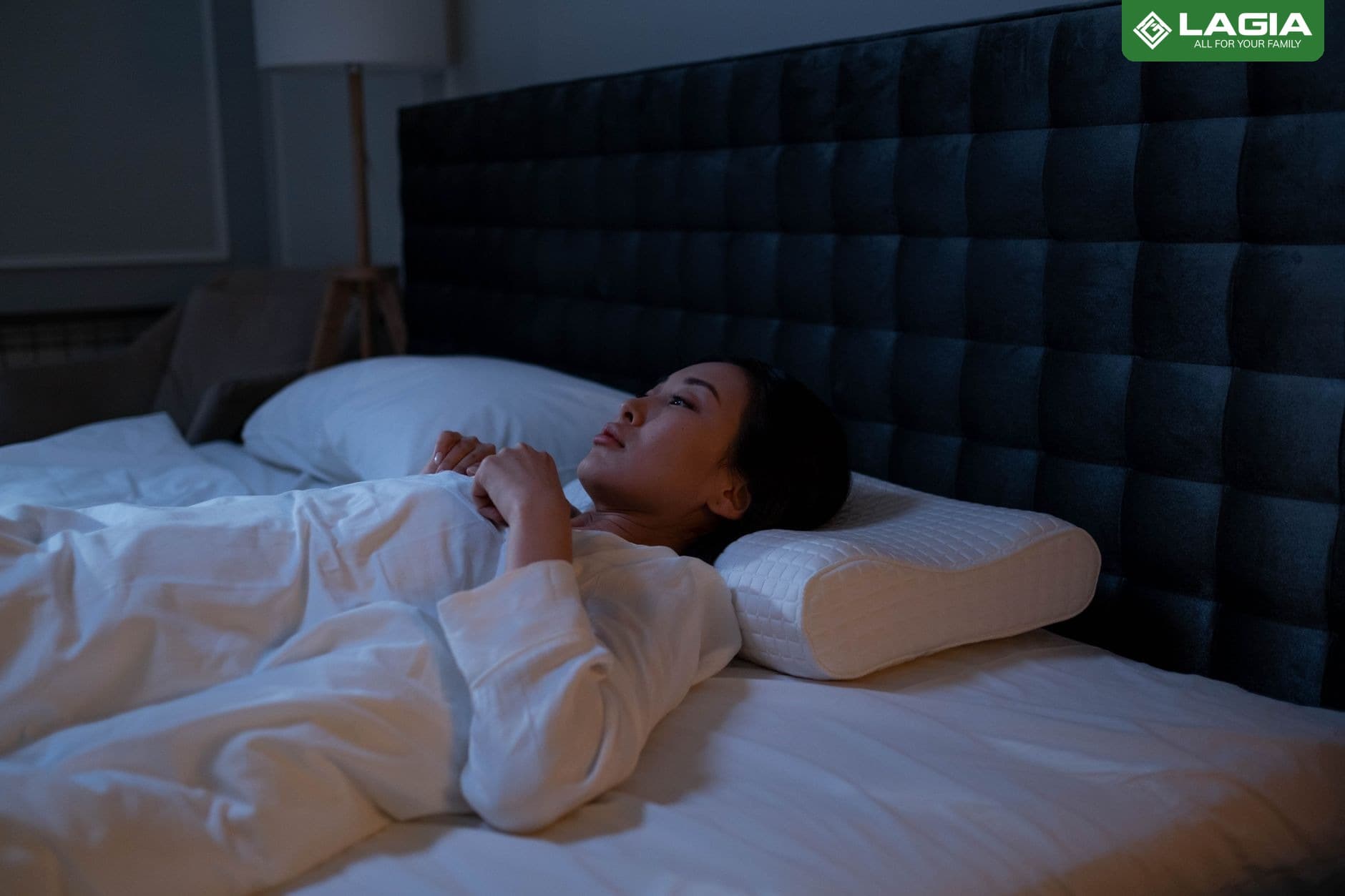 Tư Thế Ngủ Tốt Cho Sức Khỏe: Nằm Nghiêng Hay Nằm Ngửa Tốt Hơn?